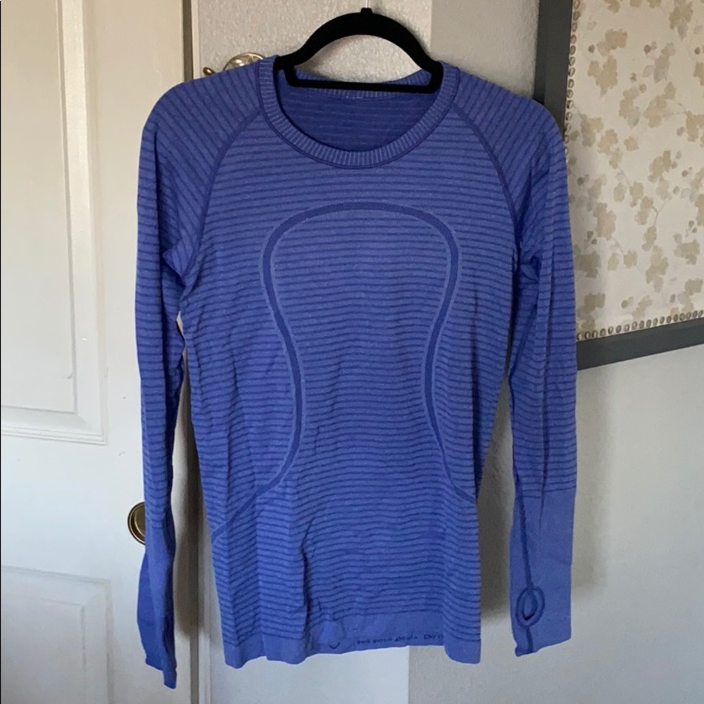 Lululemon top